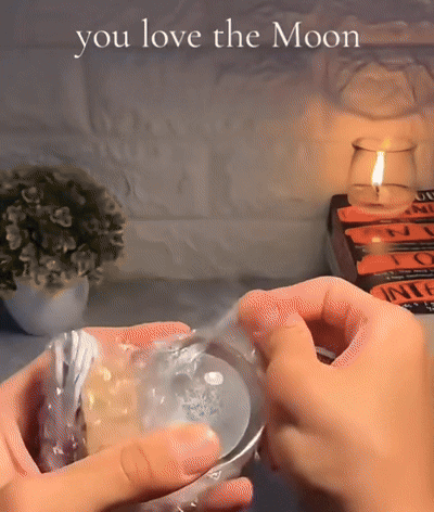 3D Galaxy Crystal Ball Lamp with Wooden LED Base - Moon Shape